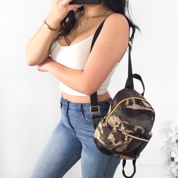 Daisys Boutique Handbags - ❤️CLEARANCE❤️ Camo mini backpack
